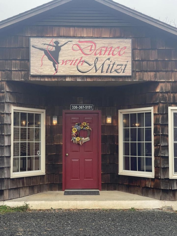 Dance With Mitzi