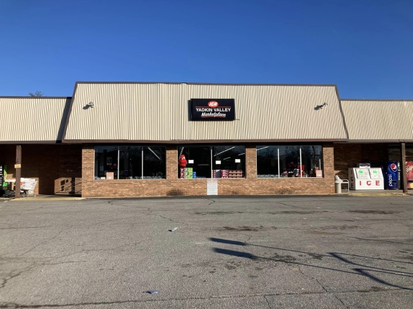 Yadkin River Marketplace IGA